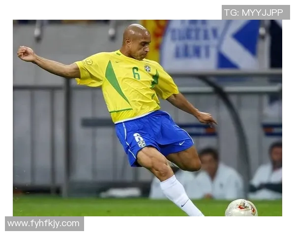 巴西足球传奇卡洛斯的辉煌生涯与对足球的深远影响