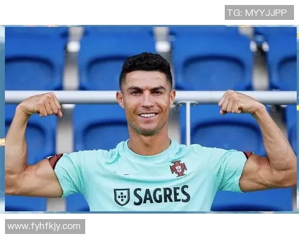 揭开足球明星12号的神秘面纱他在绿茵场上的传奇故事与成就 揭开足球明星12号的神秘面纱他在绿茵场上的传奇故事与成就